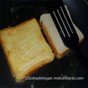 french toast- desayuno de pan francés tostado