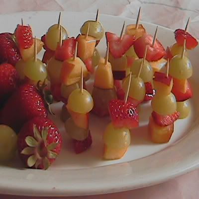 brochetas de fruta