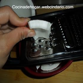 cómo rayar un coco