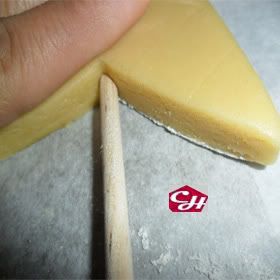 cómo colocar el palito a las galletas decoradas