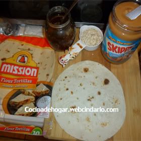 bocadillos con crema de cacahuate