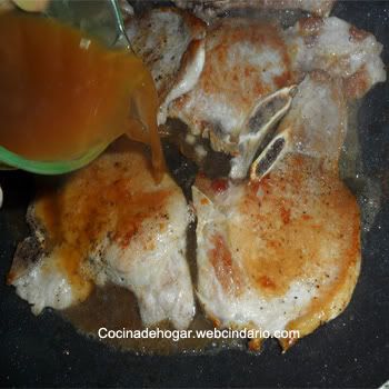 chuletas de cerdo en crema de hongos