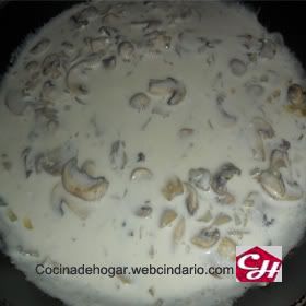 chuletas de cerdo en crema de hongos