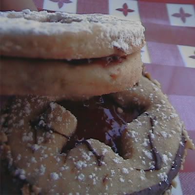 galletas linzer rellenas de mermelada