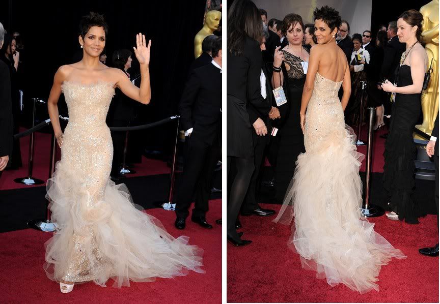 halle berry 2011 dresses. Halle Berry in Marchesa!