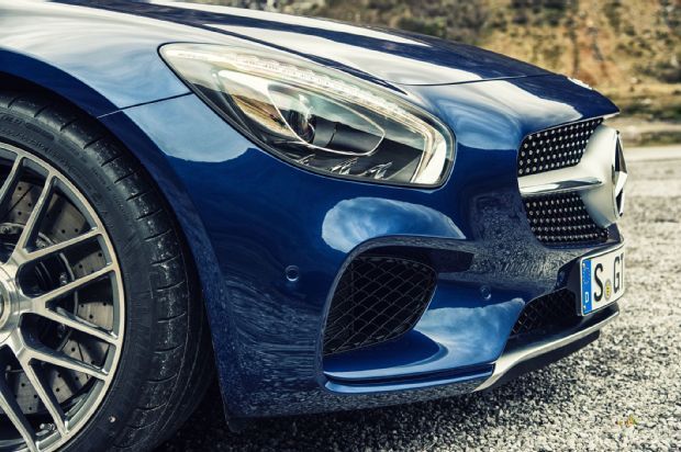 2016-mercedes-amg-gt-s-nose_zpskmubtllz.jpg