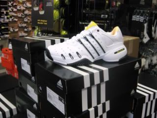 adidas new 2009 barricade V yellow tennis shoe