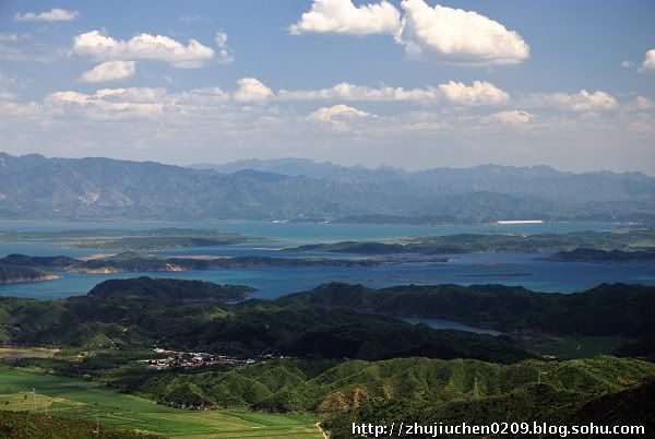 1280861e425g215.jpg picture by luxurywednesdaytravel