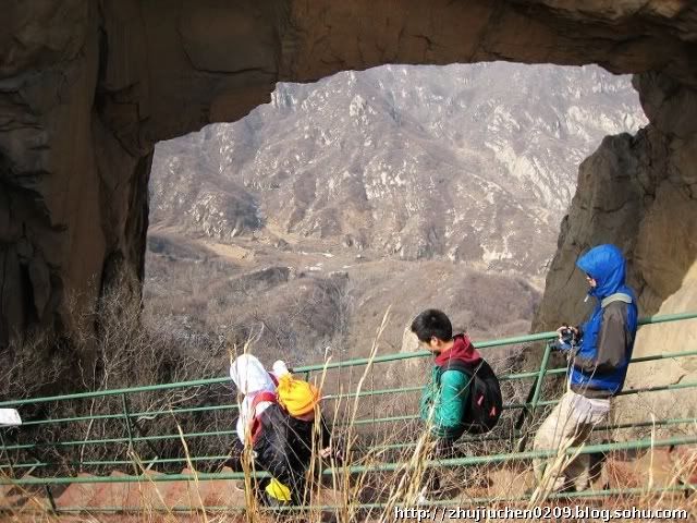 12808629581g214.jpg picture by luxurywednesdaytravel
