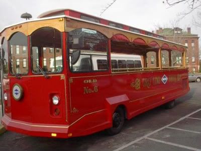 p140108-Savannah-Grayline_Trolley.jpg picture by jamiejudy