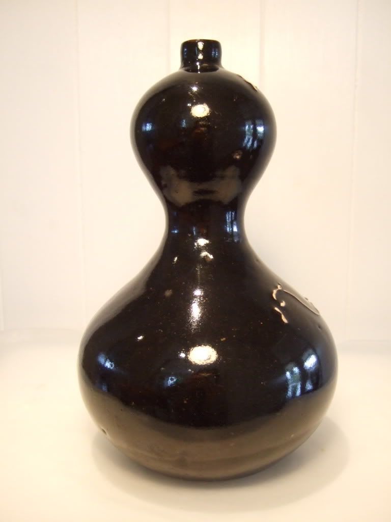 DELIGHTFUL 9 Antique BLACK GLAZED PORCELAIN Double GOURD VASE with 