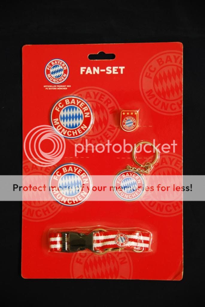 Bayern Munich Crest Pin Lanyard KeyChain set  