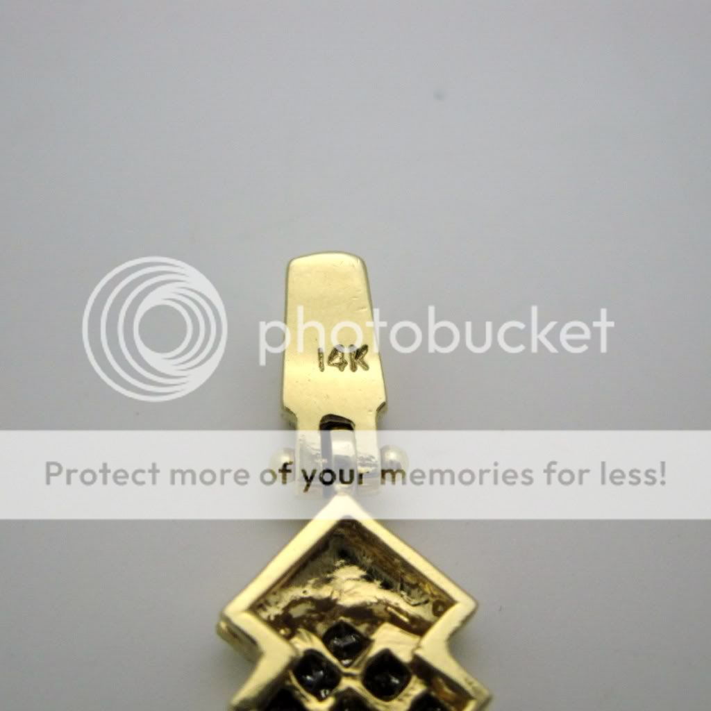 PRETTY 14K YELLOW GOLD SQUARE DIAMOND PENDANT  